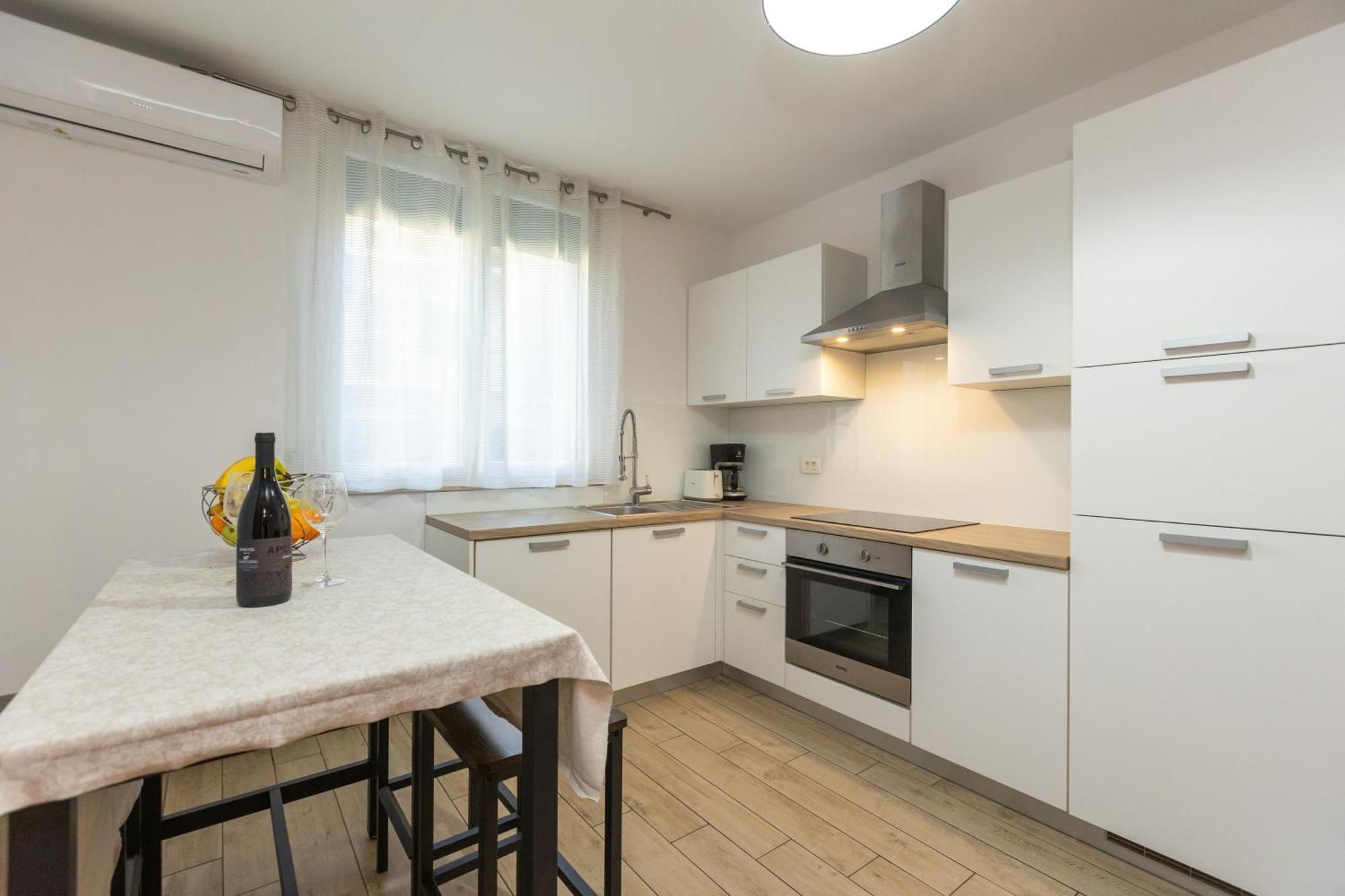 Deluxe Apartment Near The Bridge Задар Экстерьер фото
