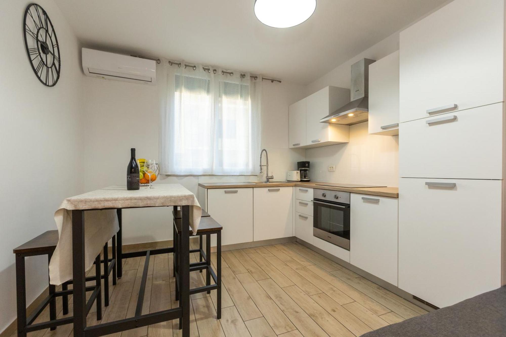 Deluxe Apartment Near The Bridge Задар Экстерьер фото