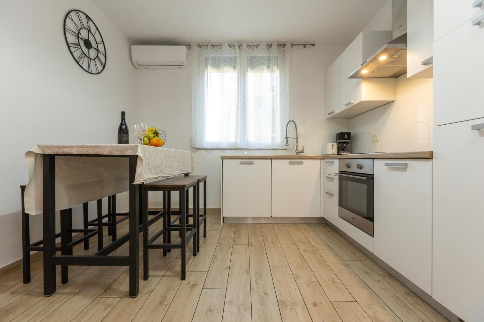 Deluxe Apartment Near The Bridge Задар Экстерьер фото